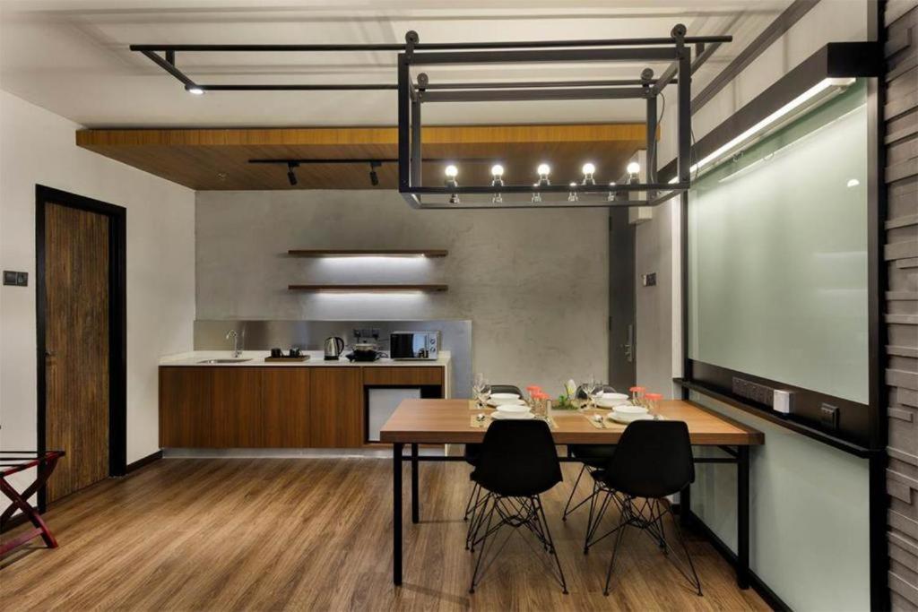 Exclusive Business Suite @ M Summit 191 Georgetown Luaran gambar